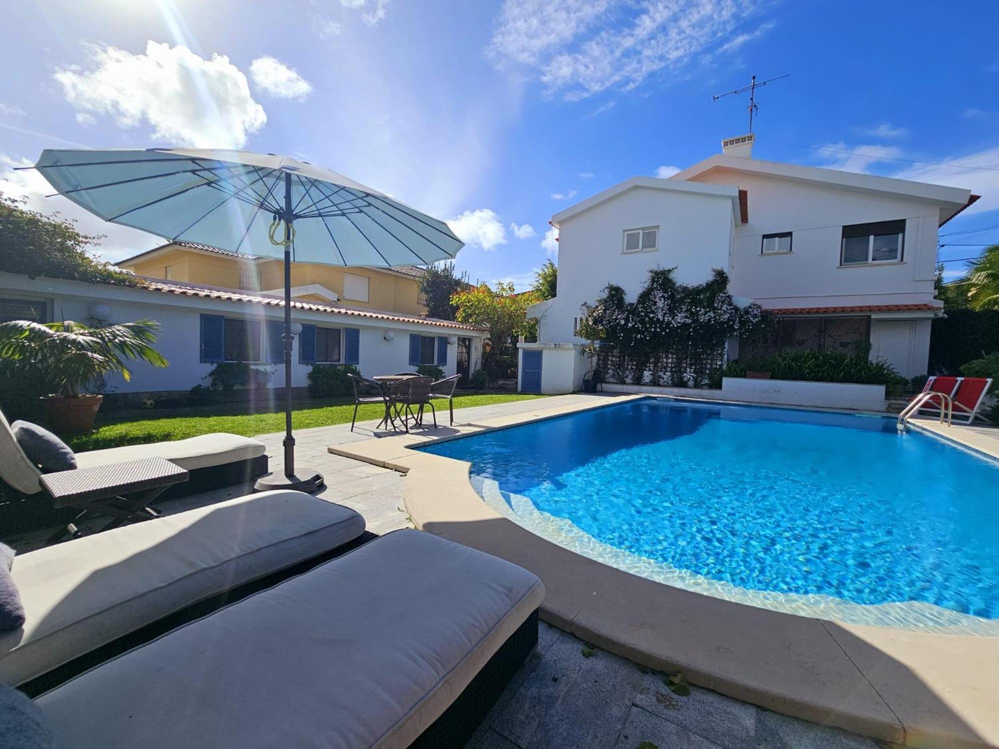 Charming Cozy With Garden & Pool Apartment Cascais